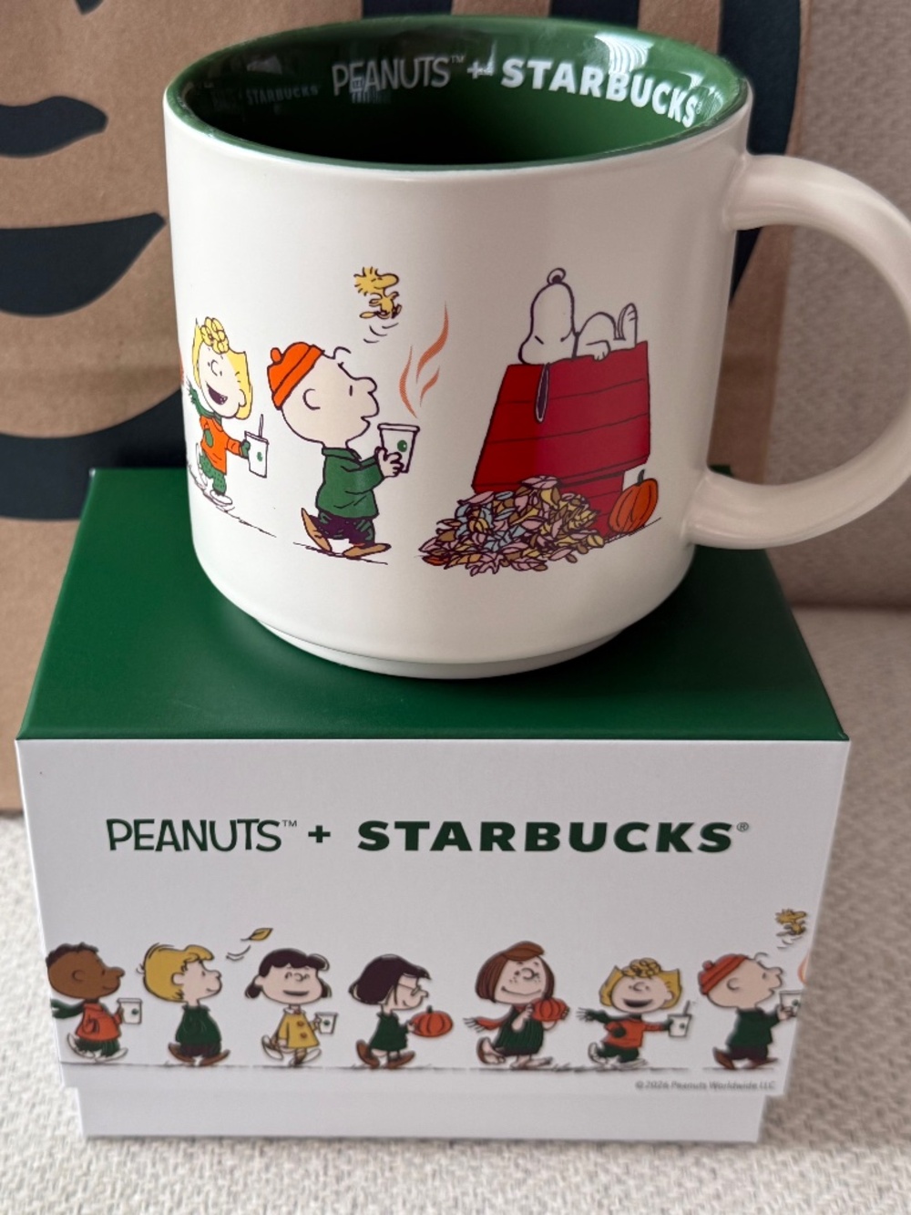New Peanuts Snoopy Starbucks Collaboration Coffee Mug Limited Edition - Picture 2 of 5